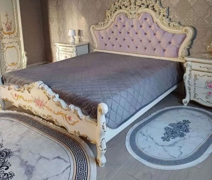 Продам Малазия спальный гарнитур.