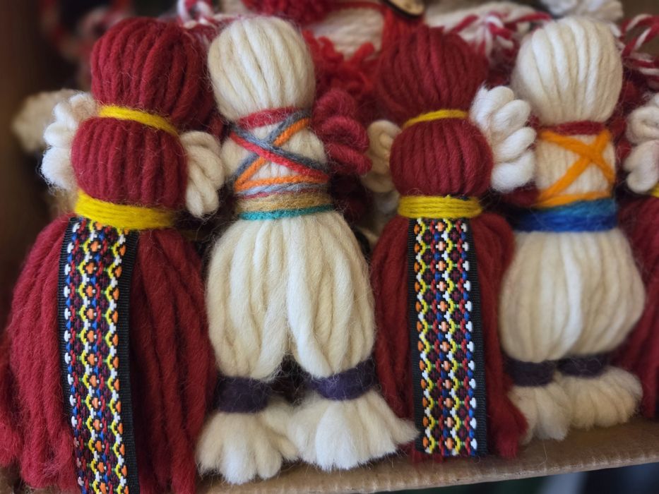 Мартеница гривна роза