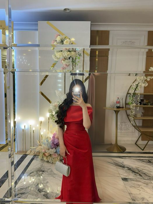 Вечернее платье