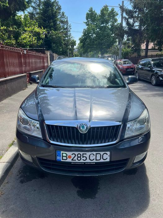 SKODA Octavia 2012 — imagine 3