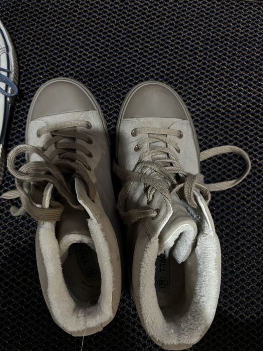 Отдам обувь 38 размера