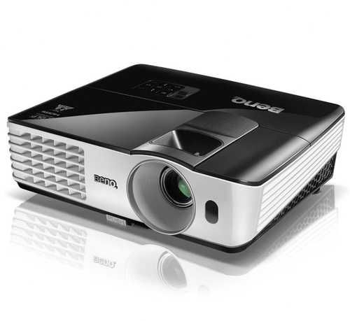 Videoproiector  BENQ  - FullHD - 700 ore