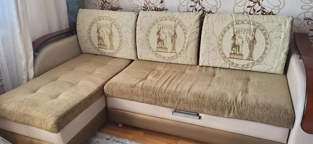 Продам б/у диван угловой хорошое состояние