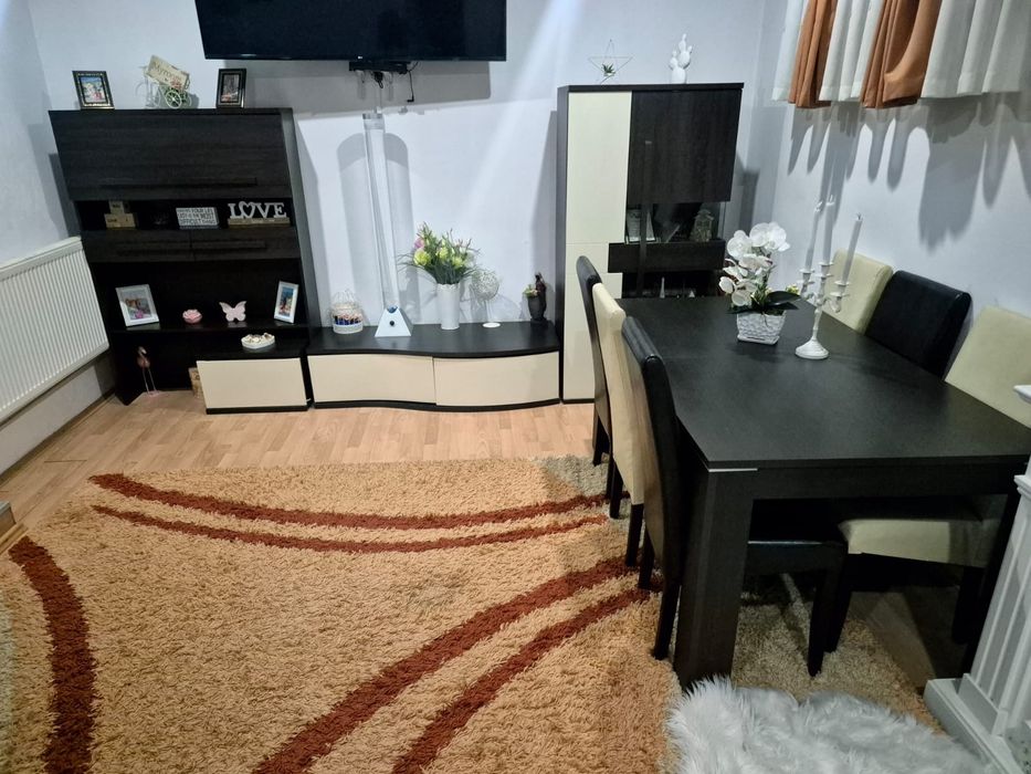 De vanzare, se vând și separat.