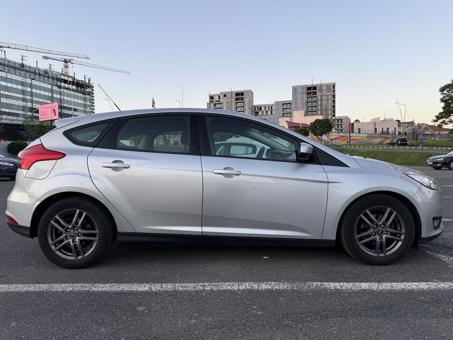 Ford Focus 1.0 100cp / Unic proprietar
