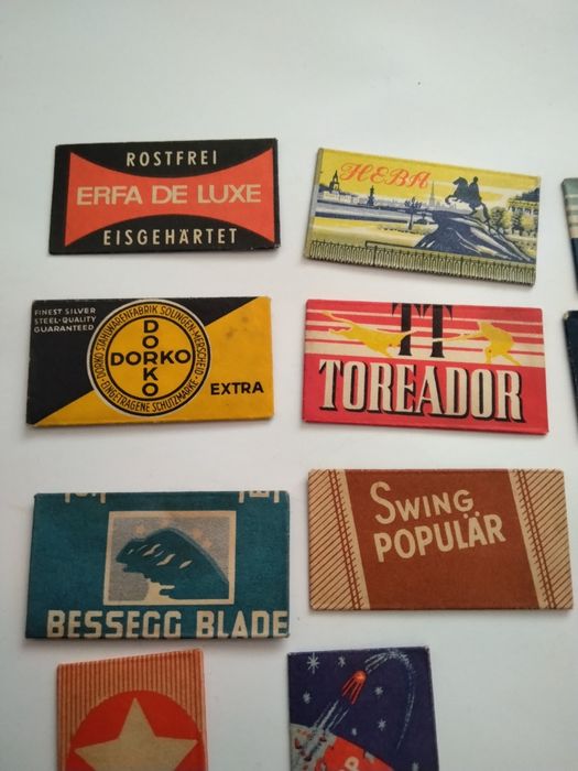 Продавам малка колекция от стари ножчета за бръснене