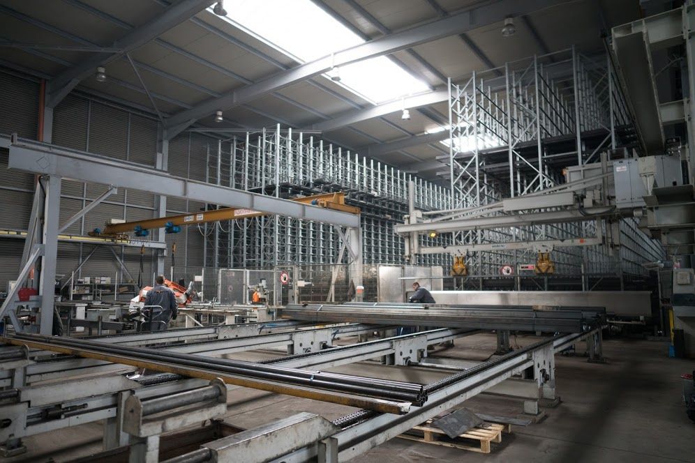 Услуги лазер, абкант, гилотина, огъване на тръби, профили и ламарина