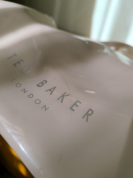 Дамска чанта Ted Baker и  guess girl