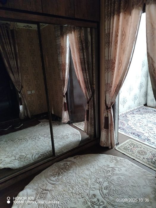 Guliston shahar 6 mavzeda ijaraga 2 xonali  uy beriladi