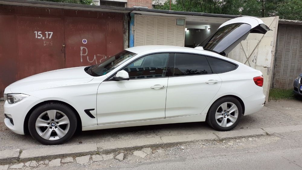 Затъмняване и тониране на стъкла на автомобили с фолио.