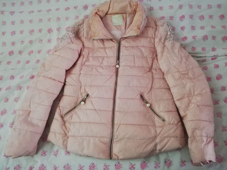 Продается для подростков куртки 2500т и т.д.