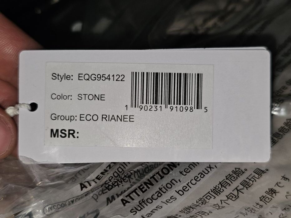 Geanta GUESS ECO Rianee Stone, Noua
Este noua, nefolosita, cu ambalaje