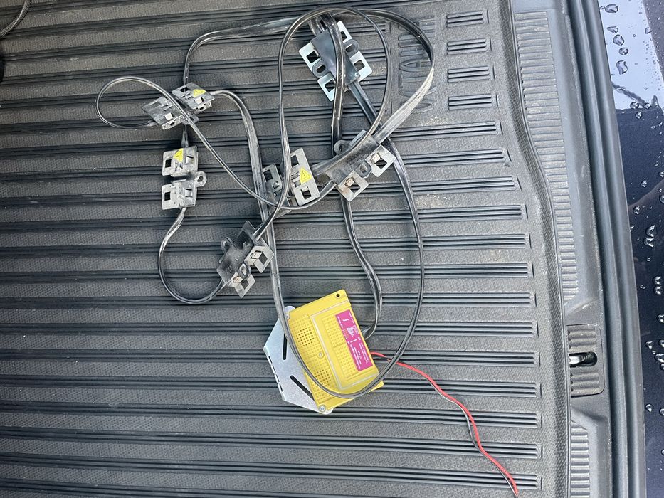 Мишегон за автомобил