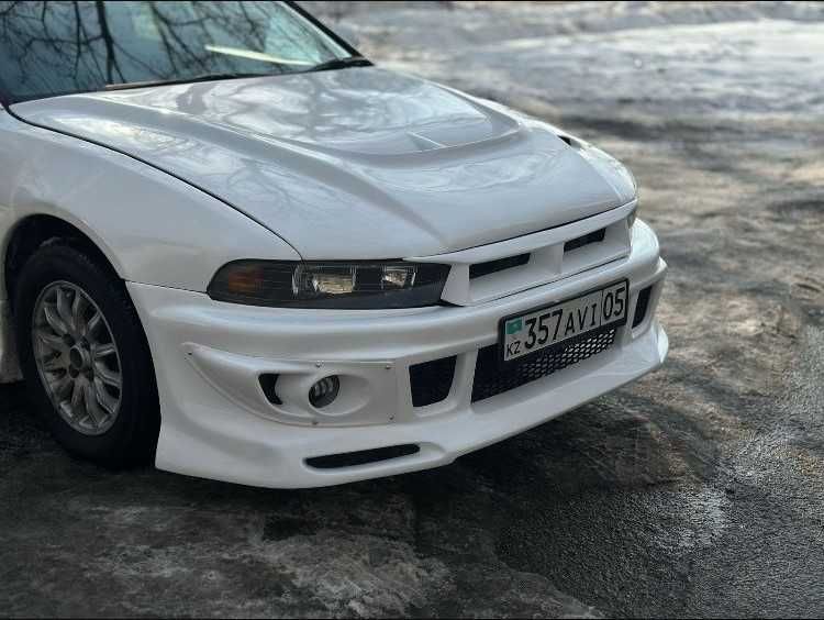 Бампер Митсубиси Галант 8 Mitsubishi Galant 8