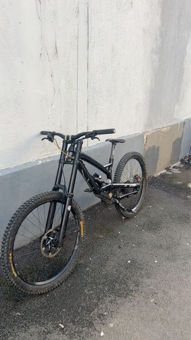 YT Tues CF Pro 2018 Carbon downhill