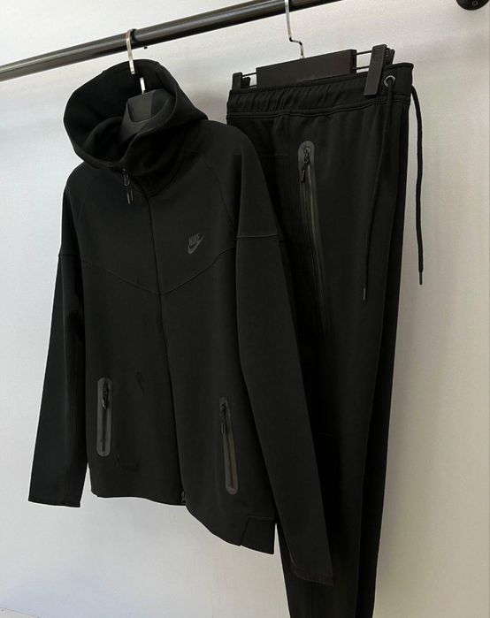 Trening Nike Tech Black