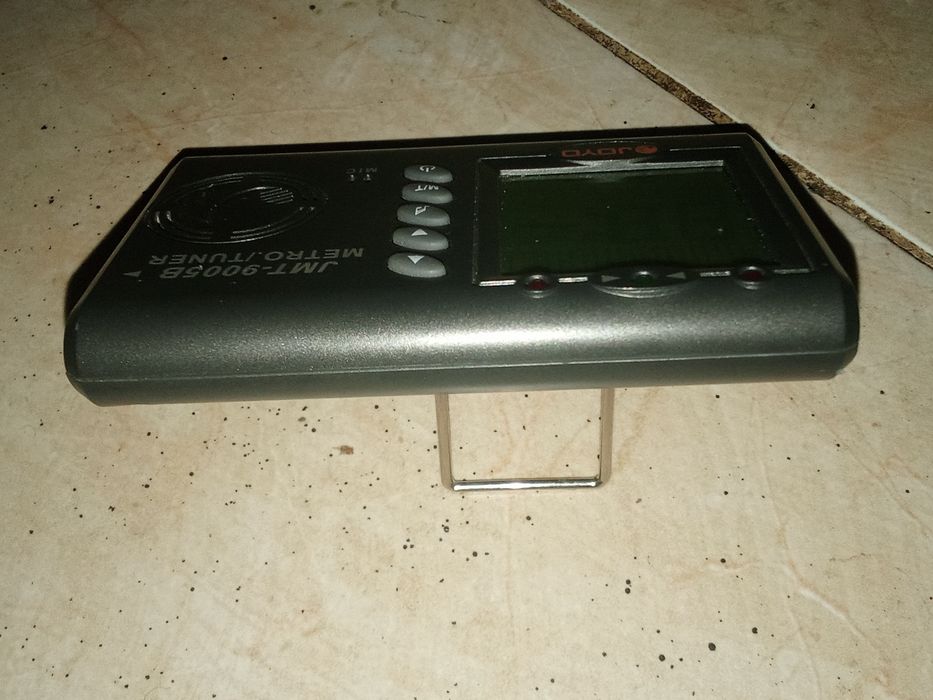Tuner metro JMT-9005B За Китара