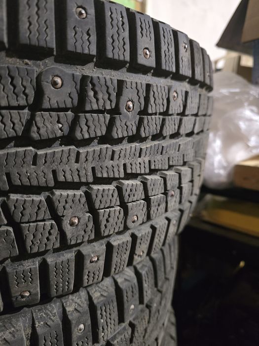 Резина зимняя б/у