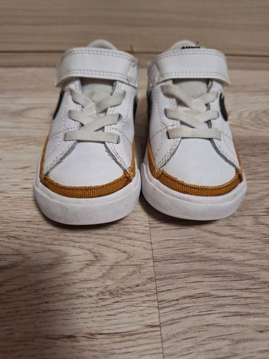 Детски маратонки NIKE 22 номер