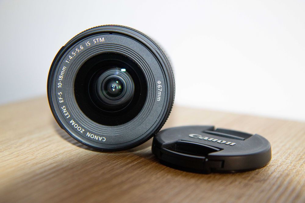 Obiective canon EF-S