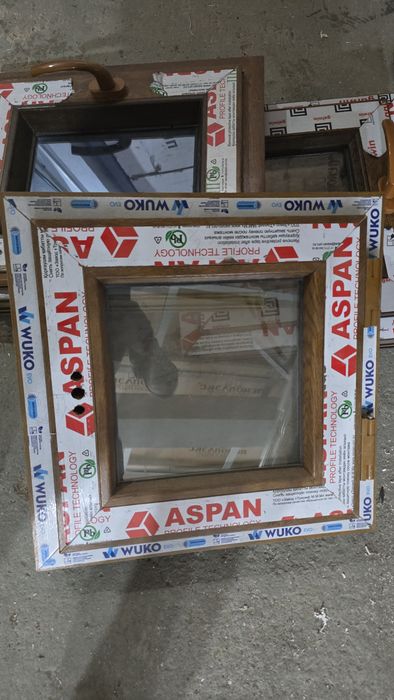 Окна  форточки    новые