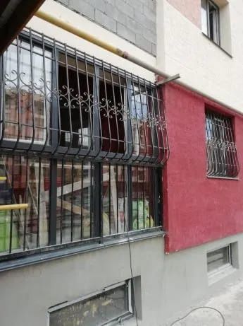 Решётки на окна металлические