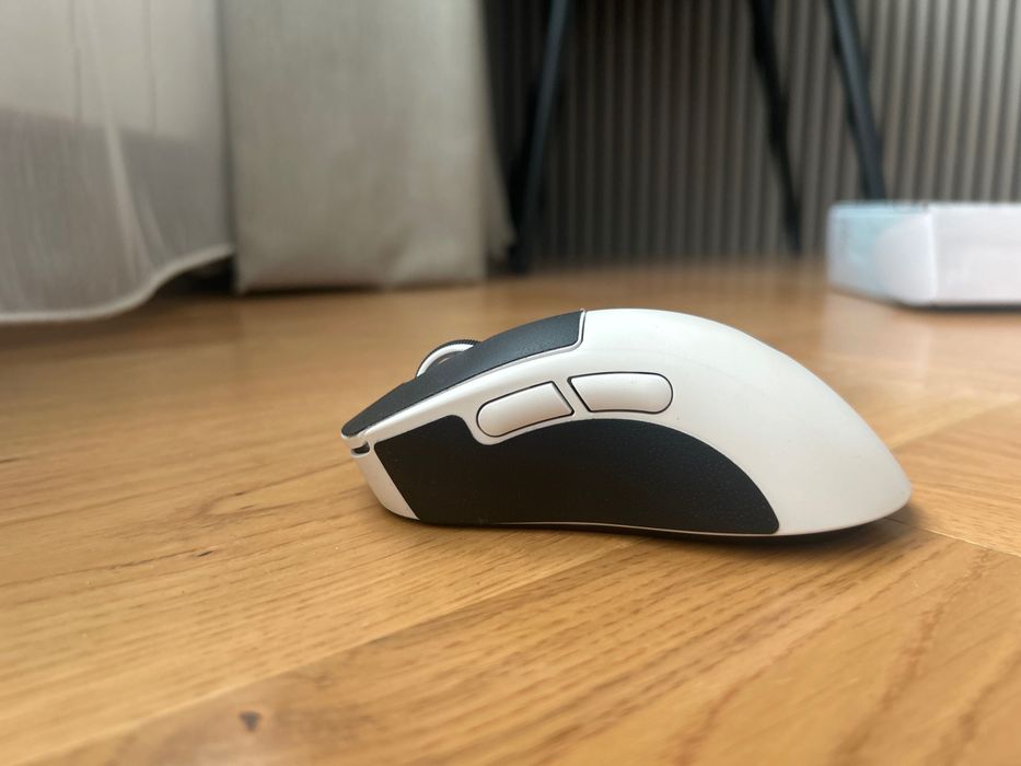Мышь Logitech G Pro X Superlight 2 белый  DEX