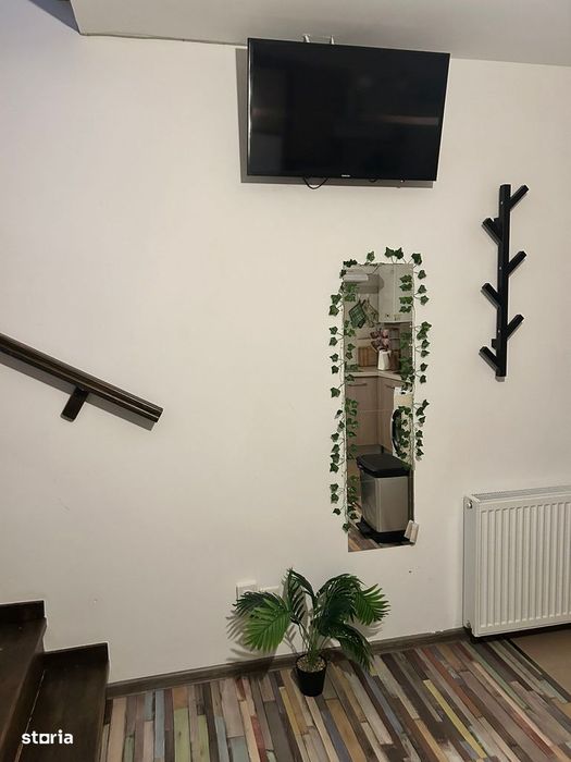 Garsoniera tip duplex-moderna si eficient compartimentata