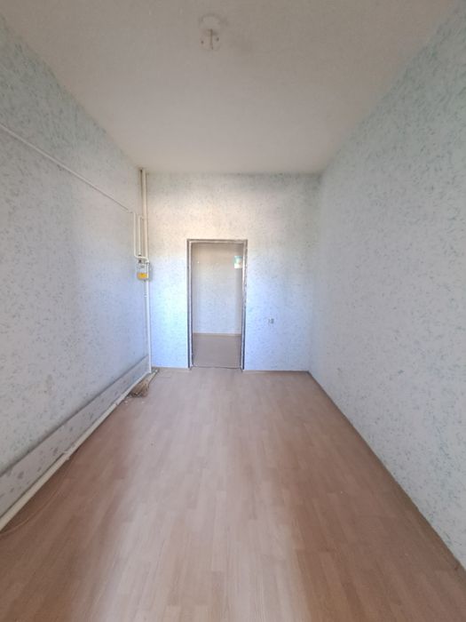 Yangi dom sotiladi ayraport 3 qavat 1 xona 2 xona qilingan 48 Kv.metr