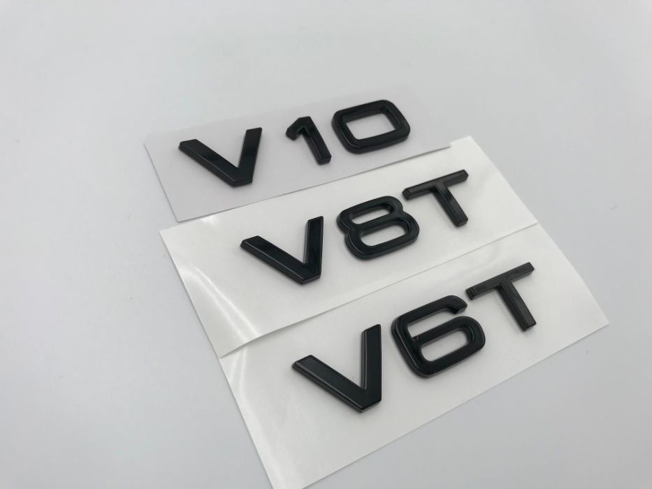 Emblema AUDI V8T aripa negru