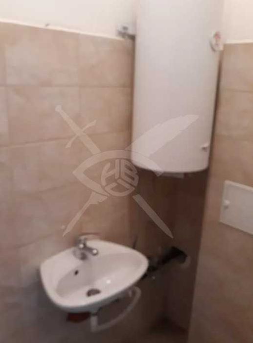 Дава се под наем Магазин в Пловдив, Кючук Париж - 31 кв.м за 348.84 € - Снимка #4