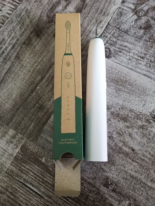 Чисто нова електрическа четка за зъби на Georganics