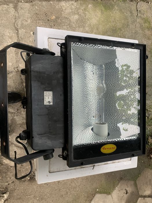 Прожектори за стадион,хале 7бр!!!