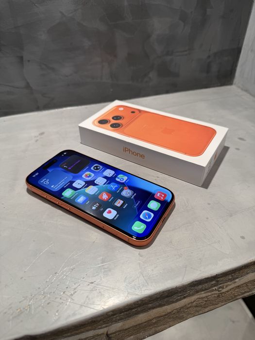 КАТО НОВ Iphone 17 Pro Orange 256 GB, 100% battery