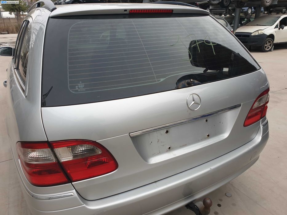 Hayon Haion Capota Portbagaj Dezechipat cu Luneta Geam Sticla Mercedes Clasa E Class W211 Break Combi 2002 - 2009 Culoare 744 [K8378]