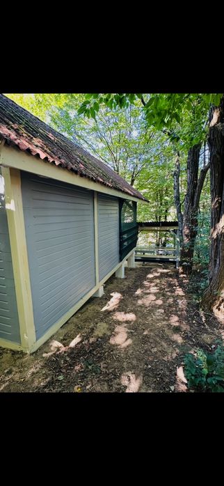 Cabana/Casuta din lemn Lac mujdeni cu ponton privat pe lac !