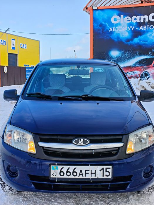 Продам машину Lada granta 2013 8 клоп