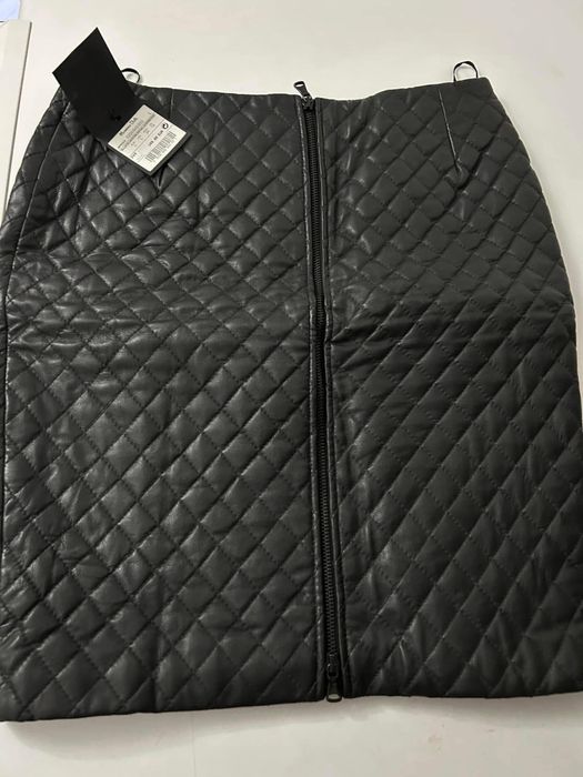 Fustă nouă, neagră, piele naturală, de la Massimo Dutti, mărimea L