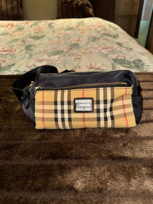 Дамска чанта Replay и Дамска чанта Burberry