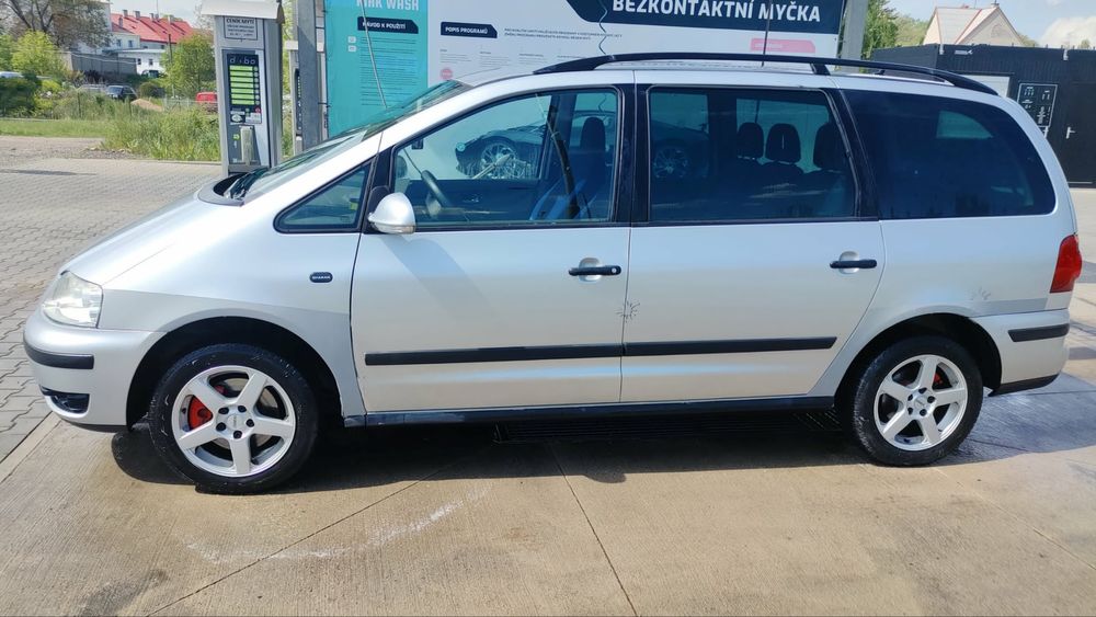 VW Sharan 1.9 2005 Цената е в ЕВРО  РЕГИСТРИРАНА
