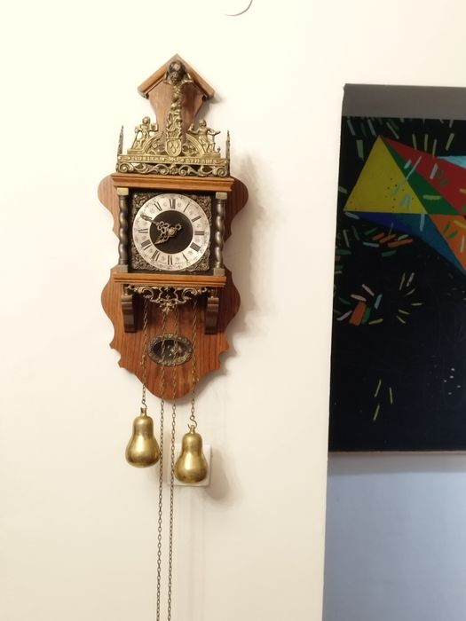 Антикварен стенен холандски часовник - Franz Hermle
Атлас