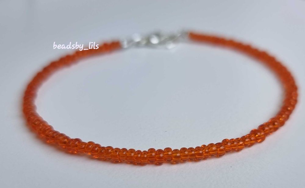 Ръчно изработени гривни и гердани от мъниста