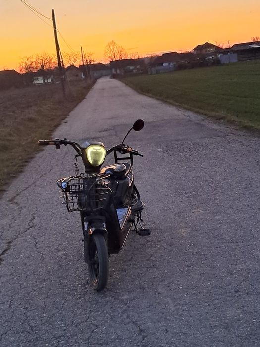 Schimb Scuter pe benzina