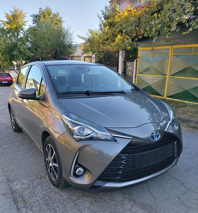 Тойота Хибрид Ярис 2017г Full Toyota yaris Hybrid