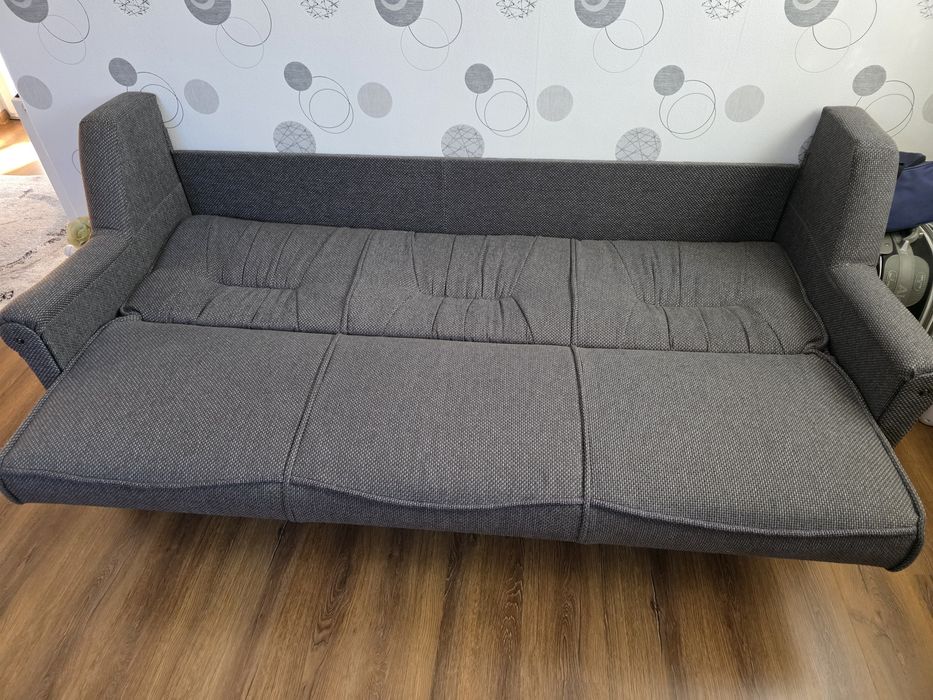 Canapea extensibila si fotoliu