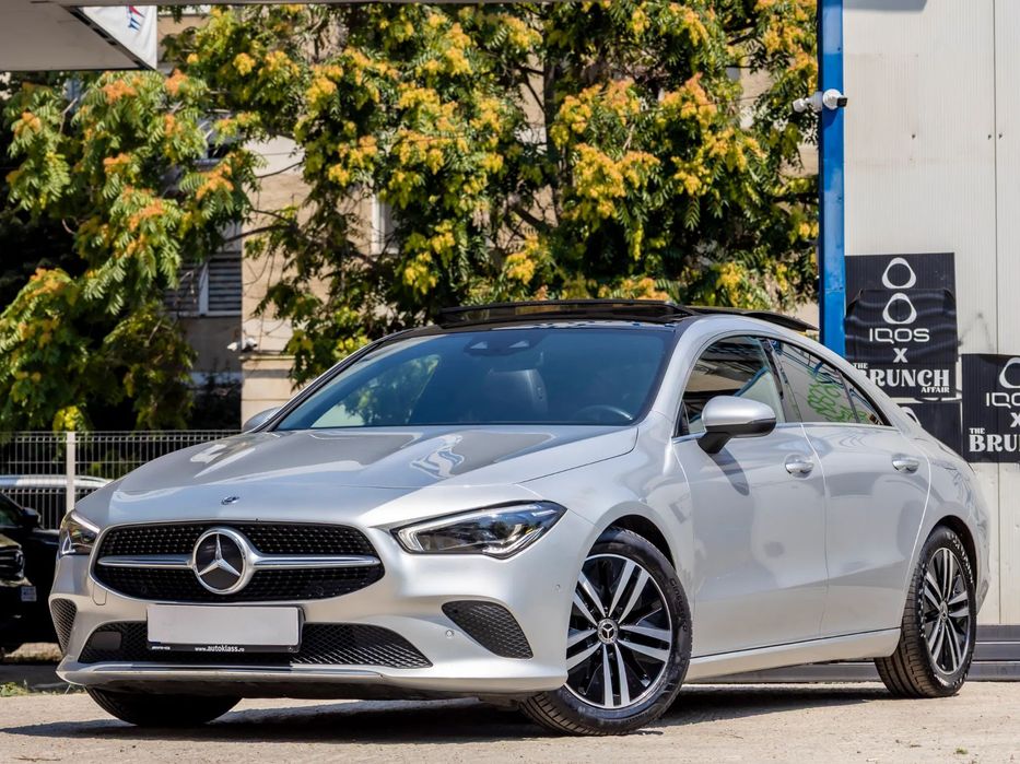 Mercedes-Benz CLA 180 MERCEDES-BENZ CLA 180 // 1.3 136 CP // Benzină // Argintiu // 2021 //