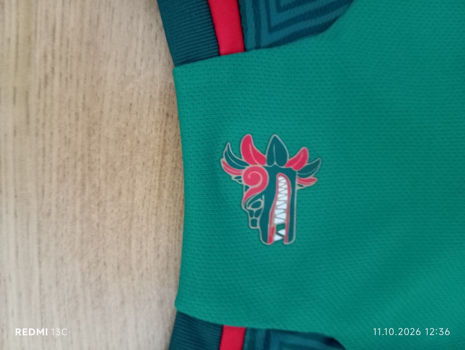 Футболна тениска adidas размер S