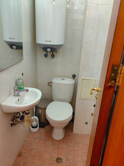 Дава се под наем Тристаен апартамент в Варна, м-т Евксиноград - 112 кв.м за 698.19 € - Снимка #14