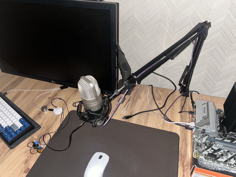 Продам микрофон Samson c01u pro