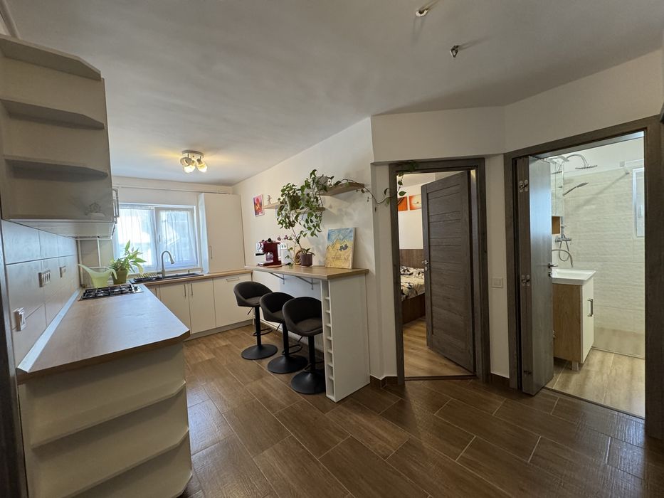 Apartament 2 camere decomandate , parcare, boxa str. Campului